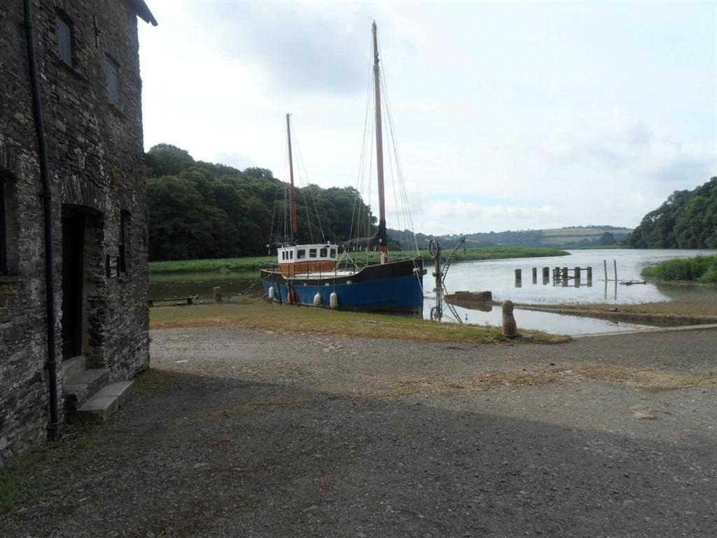 Higher Chapel Farm Bed and Breakfast Saltash Exterior foto